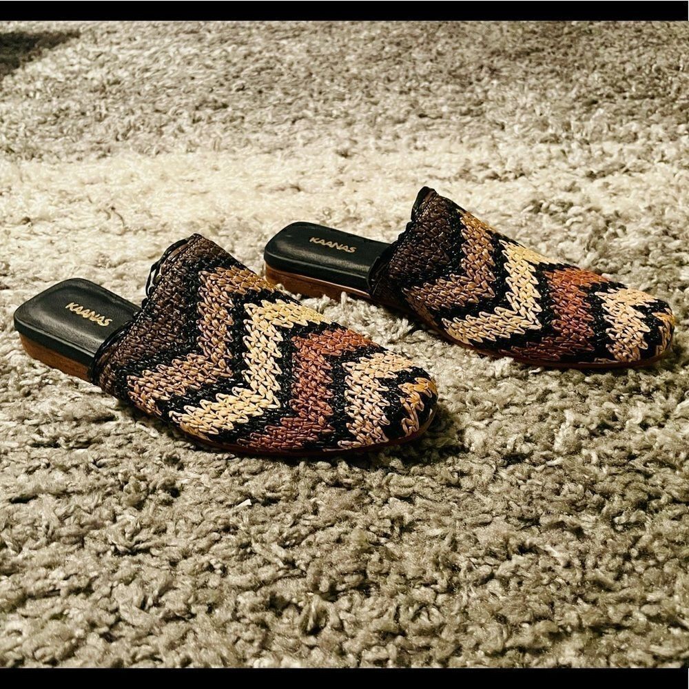 NIB New Kaanas Chevron Mule - Picture 3 of 8